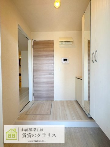 ガーデン善峯道の玄関