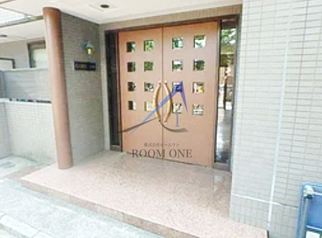 深川富岡三番館のエントランス|エントランスです。