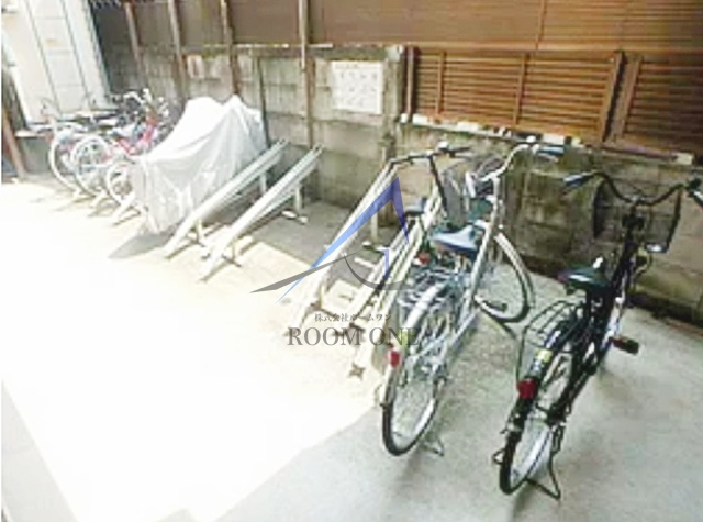 深川富岡三番館のその他共用部分|駐輪場です。
