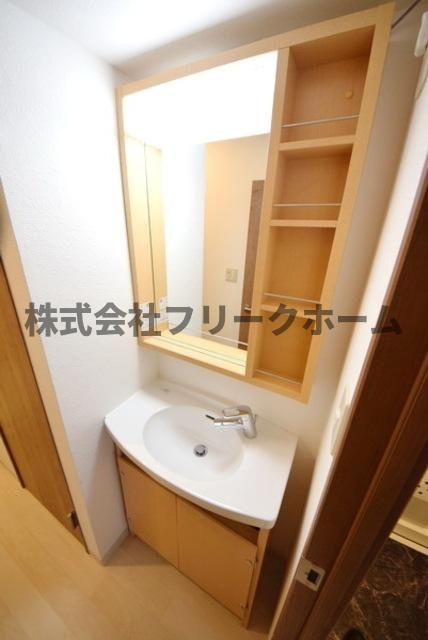 三鷹市井の頭１丁目の賃貸マンションの洗面所
