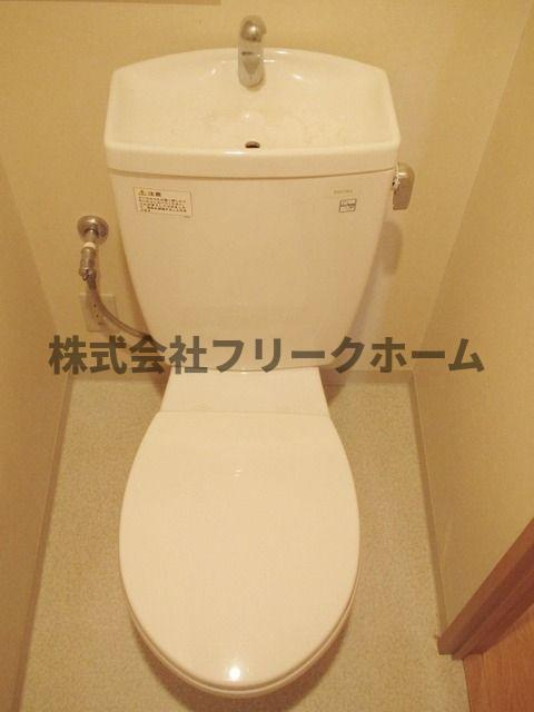 小金井市前原町３丁目の賃貸マンションのトイレ