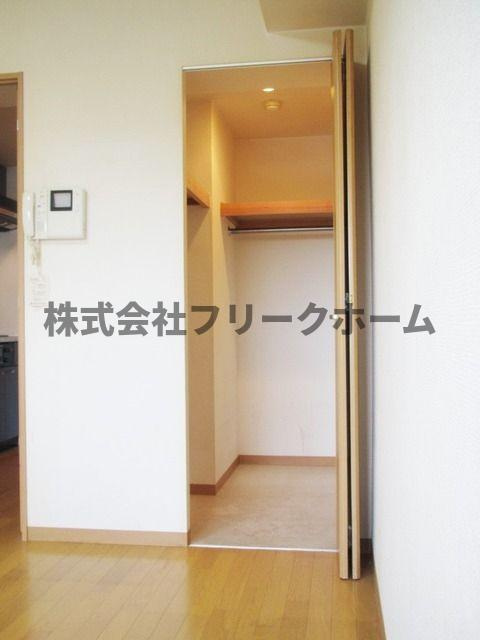 小金井市前原町３丁目の賃貸マンションの収納