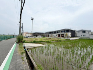【周辺】 | 北余部　売土地　全４区画 | 【個性あふれる住まいを実現できる「建築条件無の売土地」です】