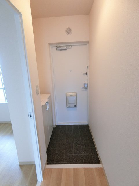 コートアベニューの玄関