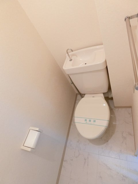 コートアベニューのトイレ