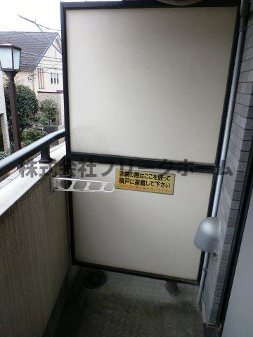 三鷹市下連雀４丁目の賃貸マンションのバルコニー