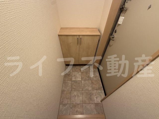 F＋Style東大阪本庄1号館の玄関