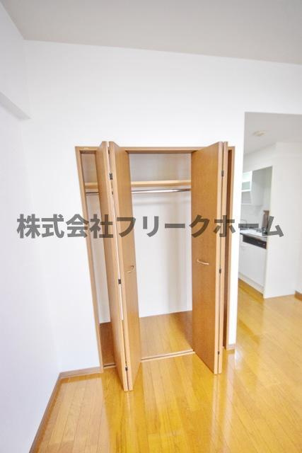 三鷹市下連雀４丁目の賃貸マンションの収納