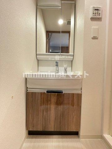 プレサンス天神橋筋六丁目ヴォワールの洗面所