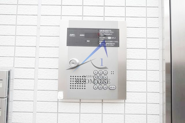 和泉ハウスのセキュリティ|オートロックです。