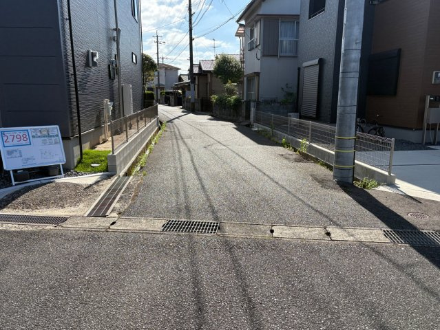 LiveleGarden.s小倉南区上曽根第三の前面道路含む現地写真