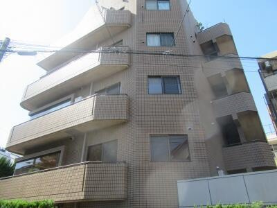 パインヒルガーデンの外観