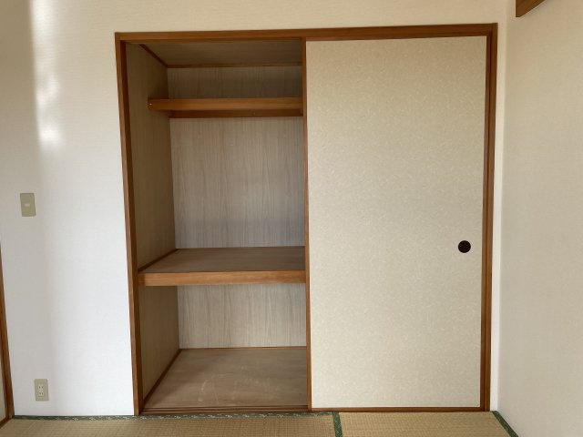 ★押入★