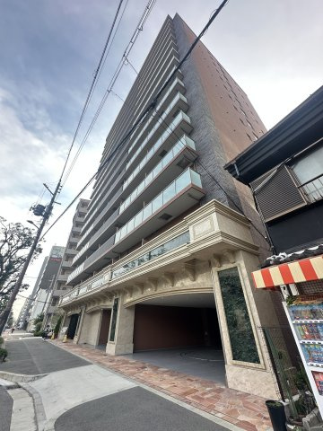 プレジオ阿波座の外観