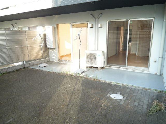 【庭】 | フラッツα中野通り