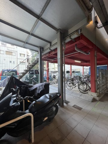 パークヴュー北梅田のその他共用部分|パークヴュー北梅田　バイク置場