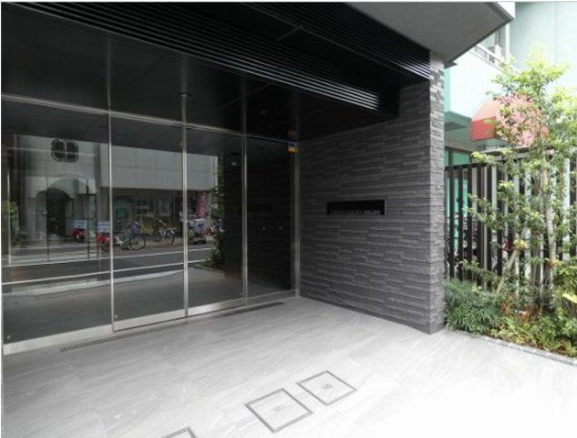 【エントランス】クレストコート新宿山吹町