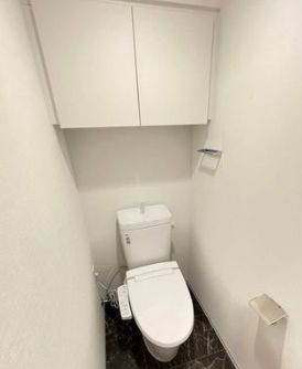 【トイレ】クレストコート新宿山吹町