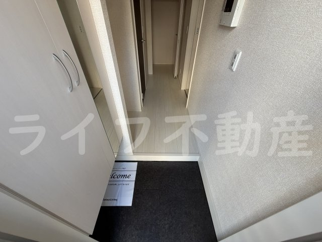 オレンジコートの玄関|明るい玄関です
