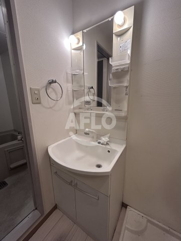 フラット34新大阪南の独立洗面台|FLAT34新大阪南　洗面台