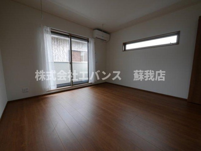 【居間・リビング】 | グランベスト本千葉 | ゆったりとした居間です