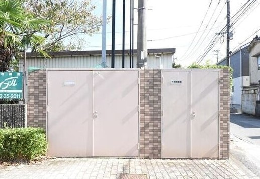 サンパディ 久留米のその他共用部分|便利な敷地内ゴミ置き場もあります♪