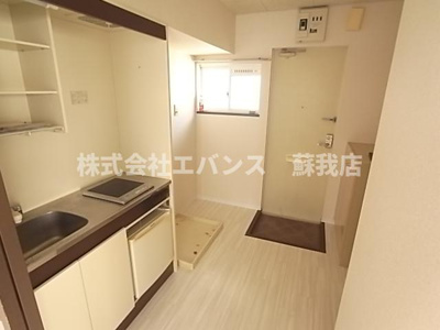 | コーポヨシトミ