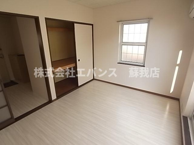【寝室】 | コーポヨシトミ | 使い勝手のいい寝室です