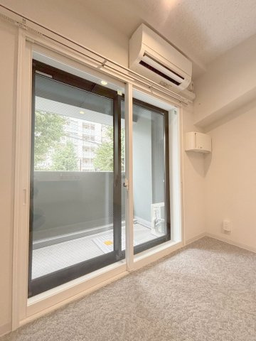 「防音マンション」343 RESIDENCE HONKOMAGOME Ⅲの設備|防音室の窓も2重サッシ仕様になります。（2026年9月7日撮影）