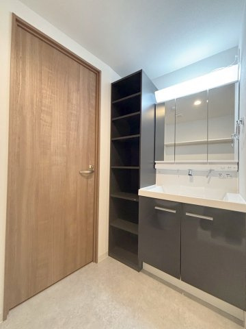 「防音マンション」343 RESIDENCE HONKOMAGOME Ⅲの洗面所|忙しい朝には欠かせない洗面所です（2026年9月7日撮影）