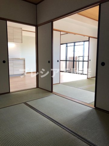 ハイツ岡本の和室
