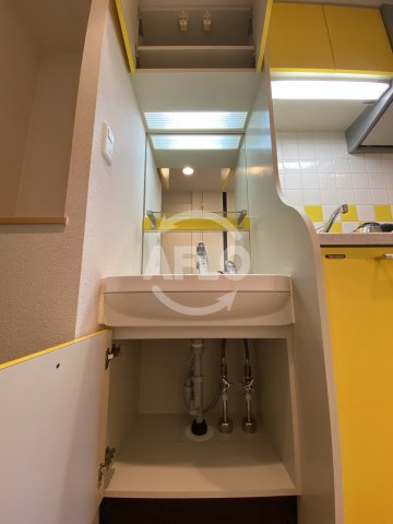 プレサンス天満ステーションフロントの独立洗面台|プレサンス天満ステーションフロント　独立洗面台