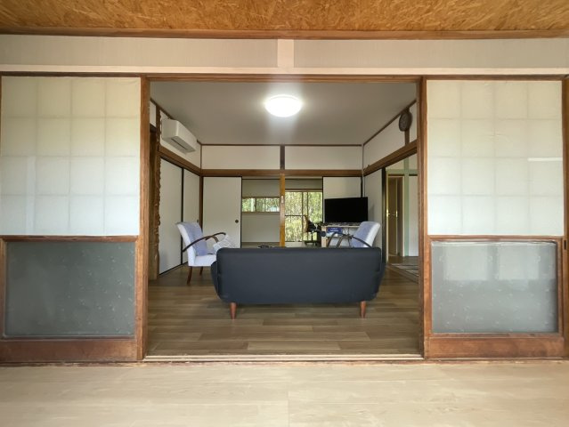 和モダンリノベの平家♪ガレージ付きで家庭菜園も可♪スマートIC近くの内装|内装です