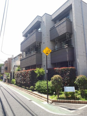 九曜新大塚マンションの外観