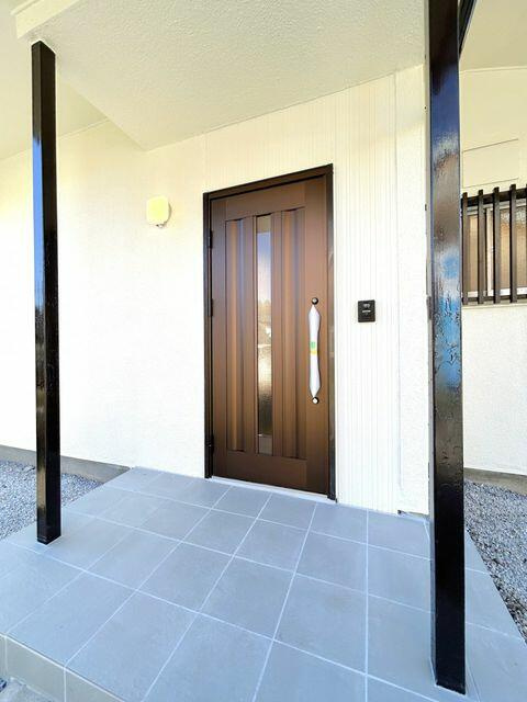 宇都宮市立伏町　3LDK　中古住宅の玄関