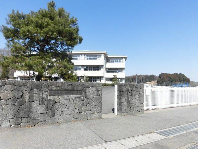 宇都宮市立伏町　3LDK　中古住宅の駐車場|セブンイレブン宇都…まで1483m