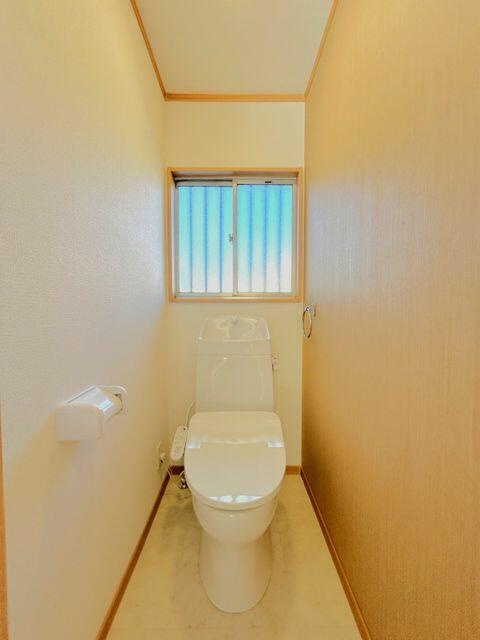 宇都宮市立伏町　3LDK　中古住宅のトイレ