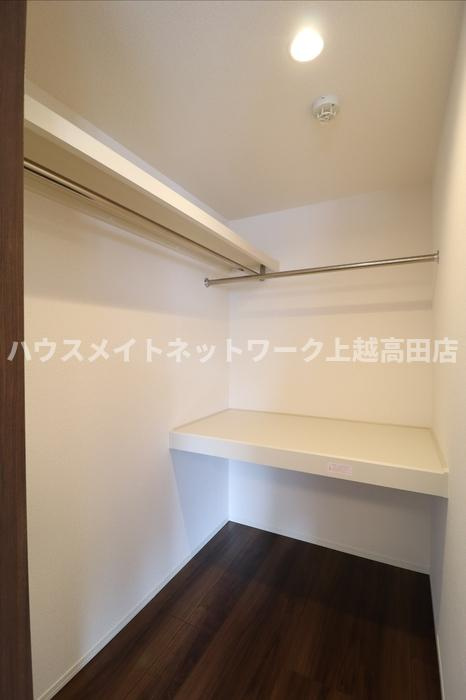 アグレッシブファインの収納|ウォークインクローゼット