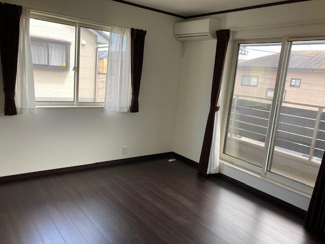 宇都宮市宝木本町　4ＬＤＫ　中古住宅の洋室