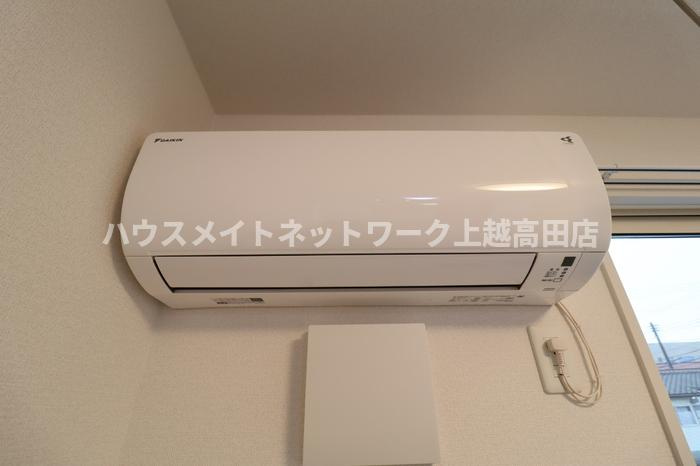 サンリジェール春日新田の設備|エアコン