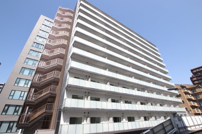 素敵な外観♪重厚感あるマンションですよね♪