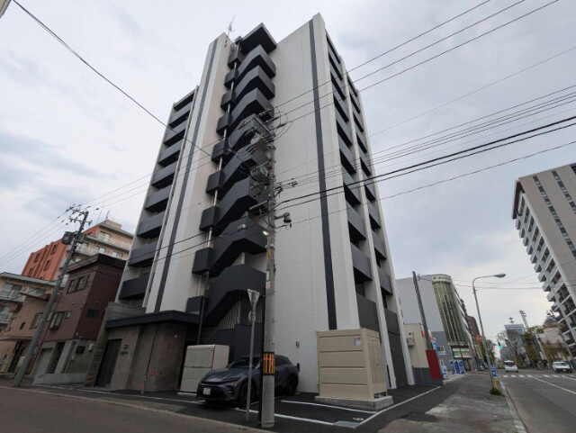 札幌市中央区北五条西１３丁目の賃貸マンション