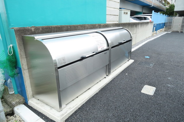 敷地内ゴミ置場