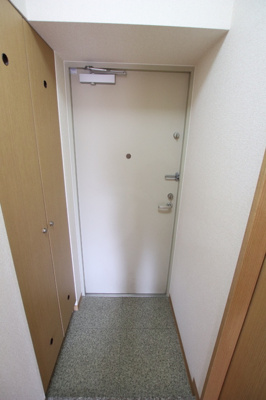 段差の少ない玄関です♪(清掃前写真)