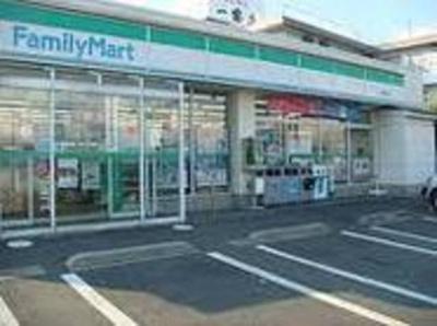 ファミリーマート三浦海岸店 528m