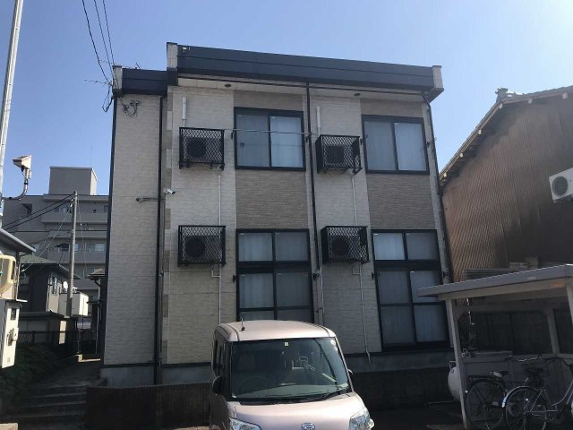 レオパレス干場の外観