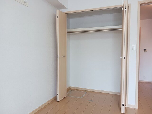 富山市婦中町麦島のアパートの収納