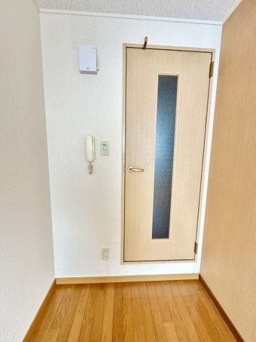 レオパレスＡＫのその他|居室ドア、インターホン　※部屋により異なる場合がございます