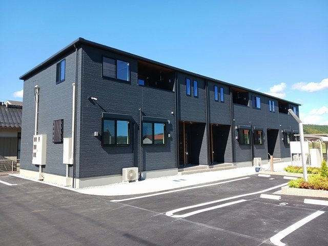 ファミール問田の外観