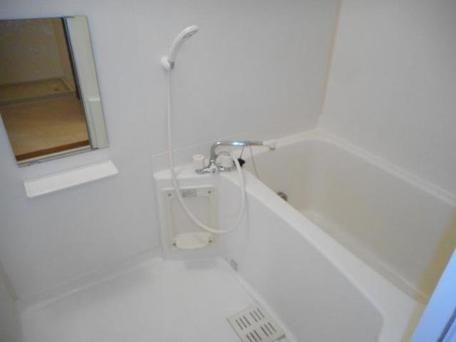 アクアの浴室|コンパクトで使いやすいお風呂です